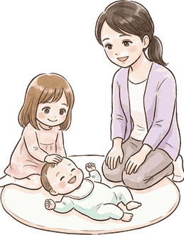 プレイマットの上で3歳のお姉ちゃんが赤ちゃんの頭をそっとなで、隣でママが見守っている絵