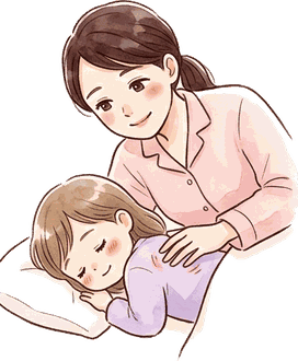 横になったママが、隣で眠りかけている上の子の背中をやさしくさすっている